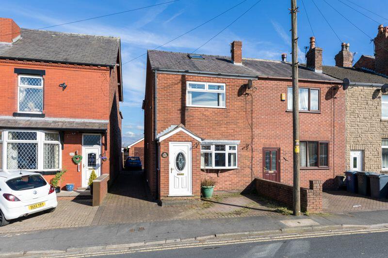 2 bedroom terraced house for sale in Mossy Lea Road, Wrightington, WN6