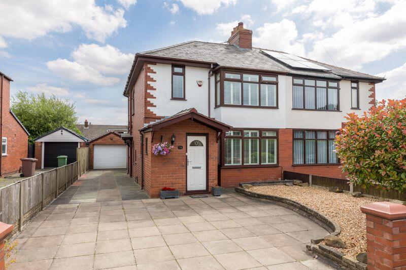 3 bedroom semidetached house for sale in Garswood Road, Garswood, WN4