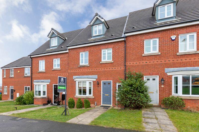 4 bedroom terraced house for sale in Hartley Green Gardens, Billinge