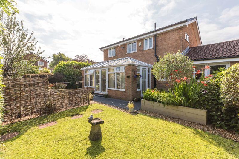 Additional property image - Captain Lees Gardens, Westhoughton, BL5 3YF