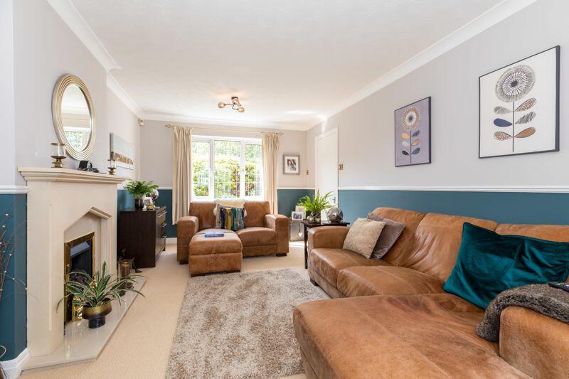 Additional property image - Captain Lees Gardens, Westhoughton, BL5 3YF