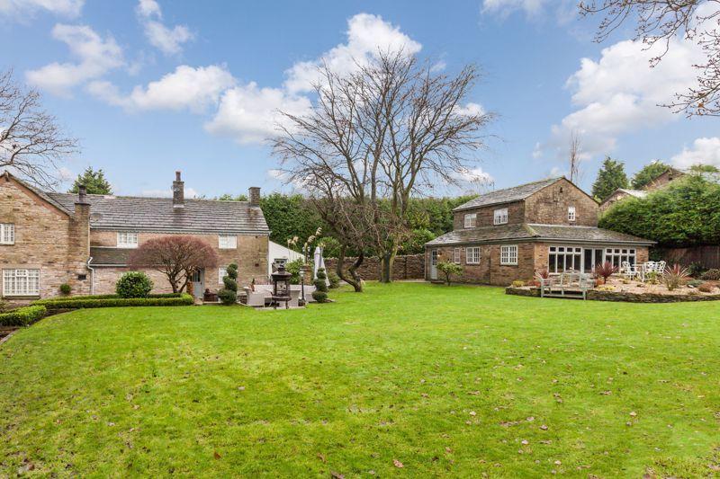 5 bedroom detached house for sale in Stannanought Farm & Copper Beech