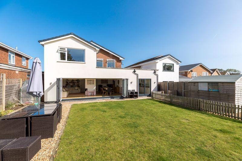 5 bedroom detached house for sale in Mayfair Drive, Aspull, WN2 2ST, WN2