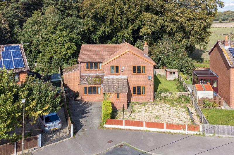 4 bedroom detached house for sale in Highsands Avenue, Rufford, L40 1TE