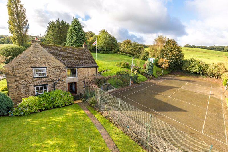 4 bedroom detached house for sale in Cross House Farm, Lees Lane
