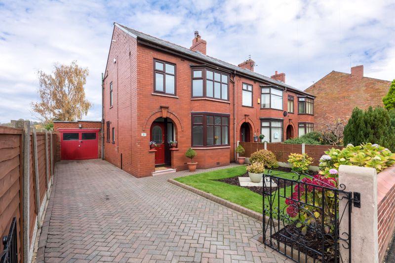 3 bedroom semidetached house for sale in Bickershaw Lane, Abram, WN2