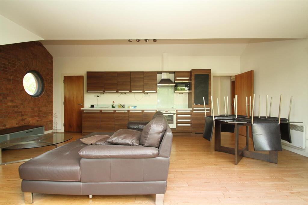Main image of property: Arnold Road, London