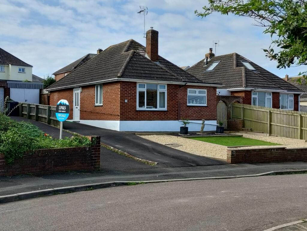 2 bedroom detached bungalow for sale in Elmfield Crescent, Exmouth, EX8