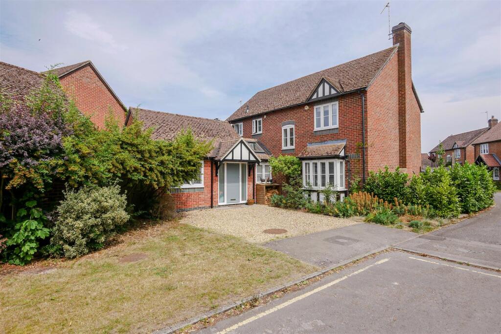 Main image of property: Wyndham Gardens, Wallingford