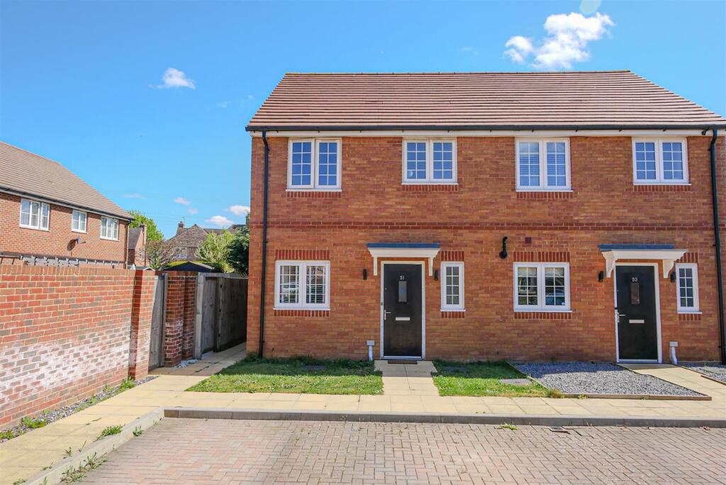 Main image of property: Bonners Mead, Benson