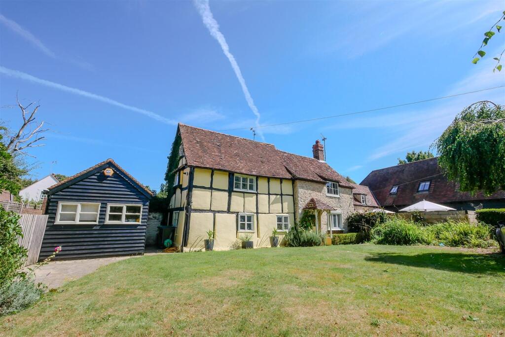 Main image of property: Thame Road, Warborough