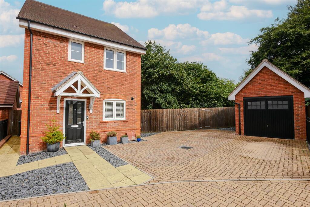 Main image of property: East End, Cholsey