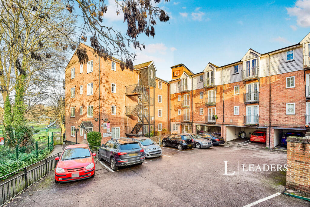 Main image of property: Hockerill Street, Bishop's Stortford, Hertfordshire, CM23