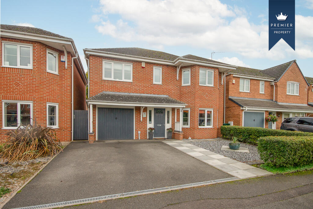 4 bedroom detached house for sale in Old Station Close, Etwall, Derby