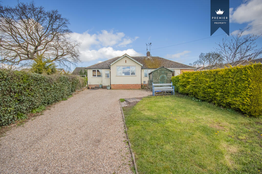 3 bedroom semidetached bungalow for sale in Belfield Road, Etwall