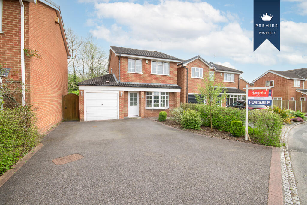 3 bedroom detached house for sale in Holmesfield Drive, Mickleover