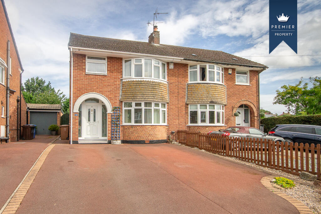 3 bedroom semidetached house for sale in Portland Close, Mickleover