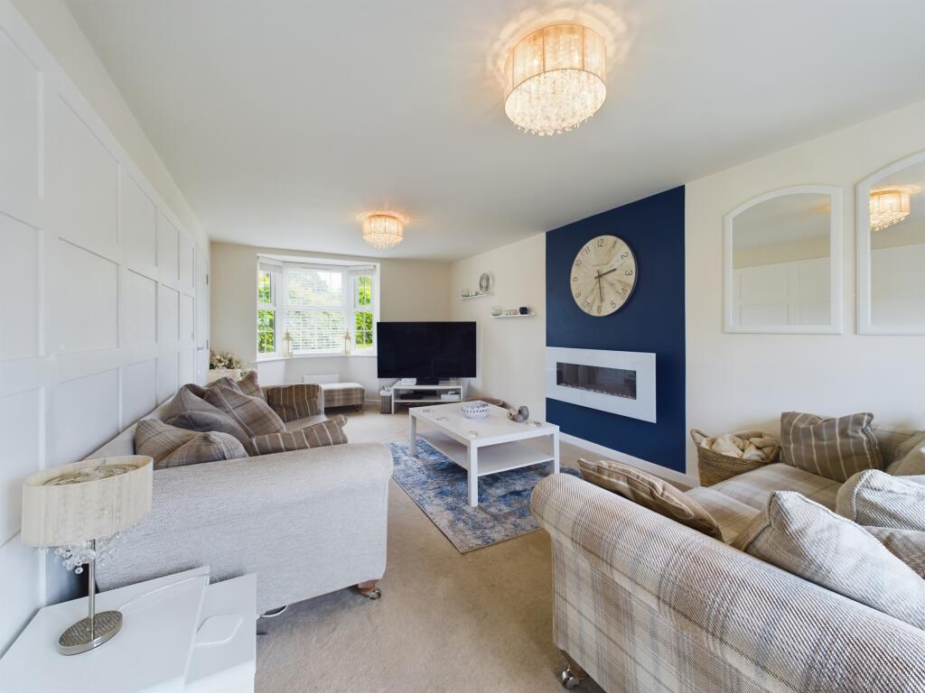 Additional property image - Darwen Close, Mickleover