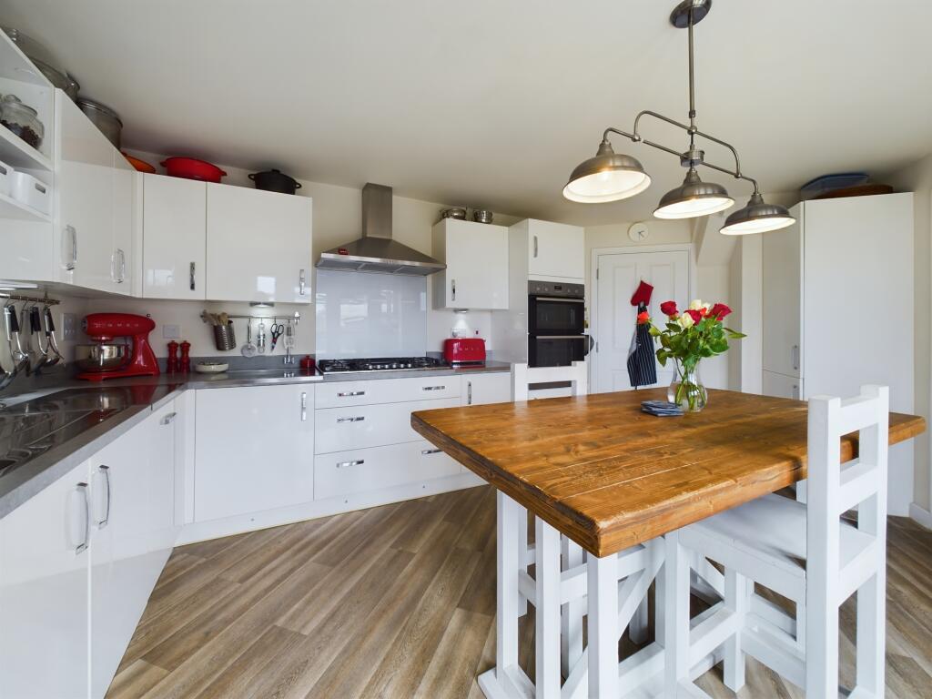 Additional property image - Darwen Close, Mickleover