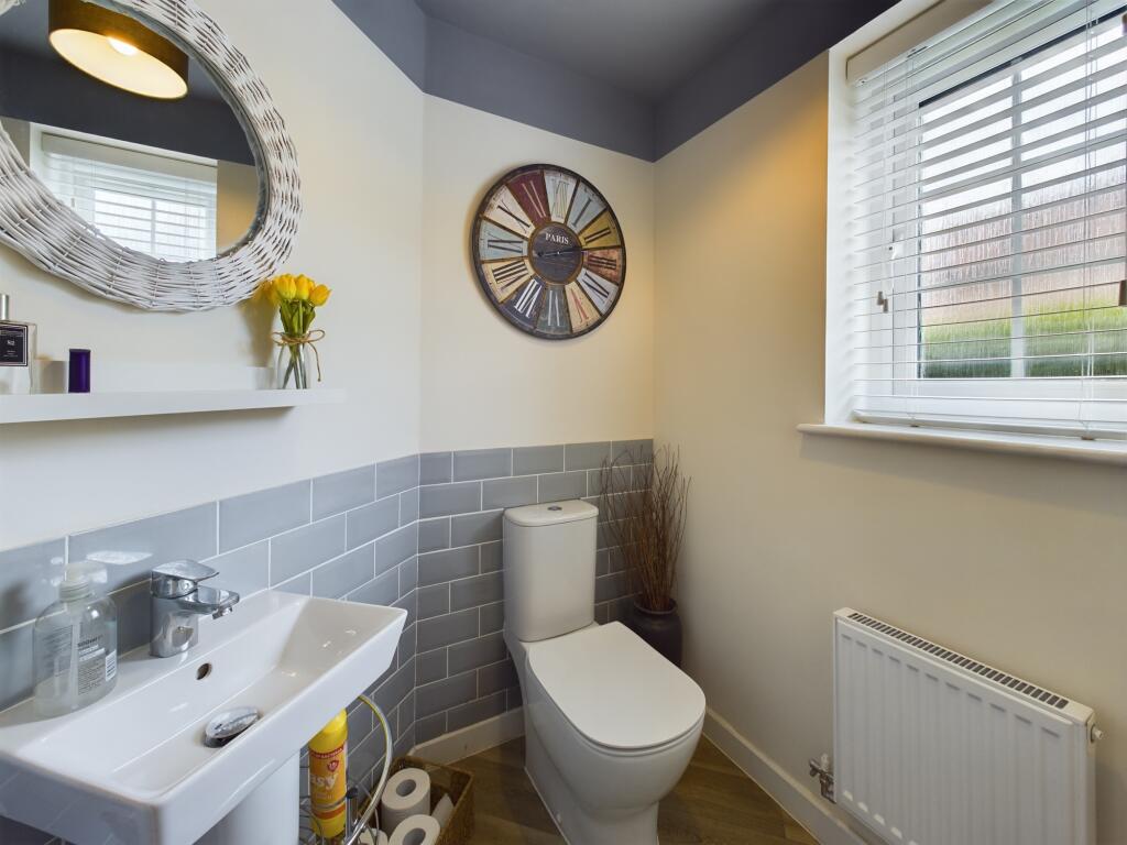 Additional property image - Darwen Close, Mickleover