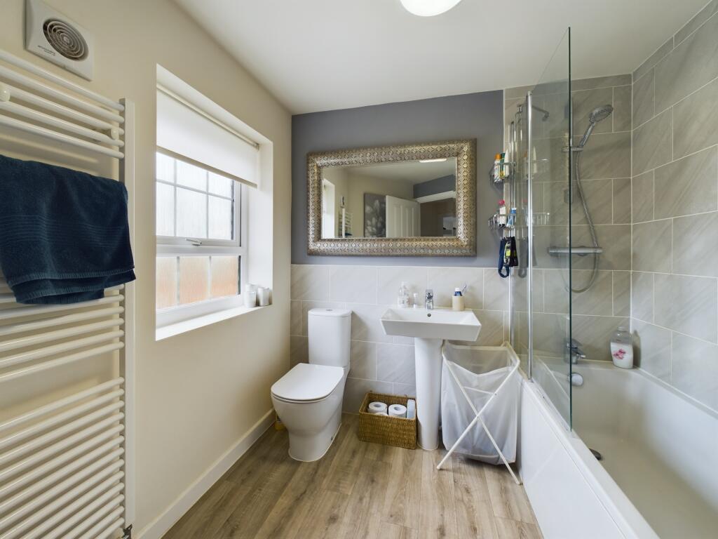 Additional property image - Darwen Close, Mickleover