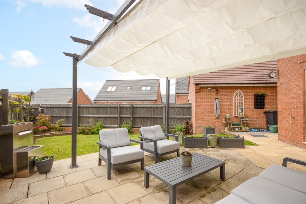 Additional property image - Darwen Close, Mickleover
