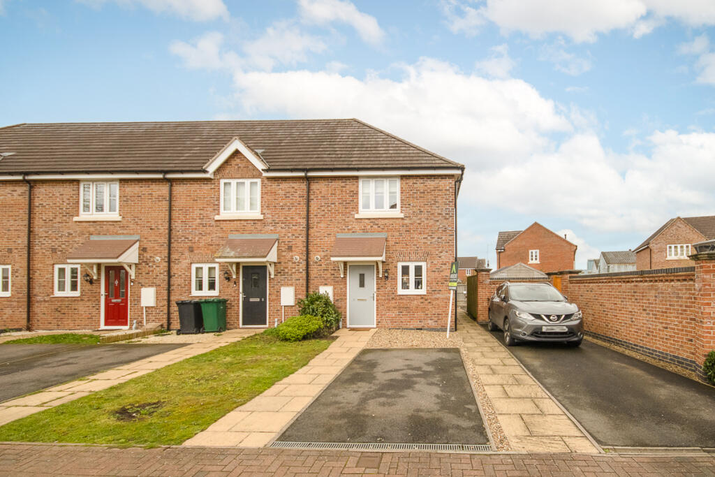 2 bedroom terraced house for sale in Clayton Gardens, Hatton, DE65