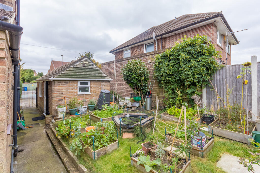 Additional property image - Cavendish Way, Mickleover