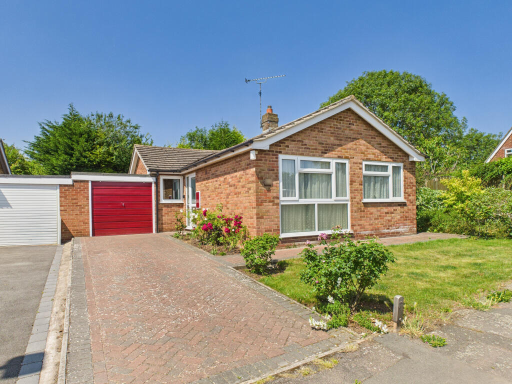 Main image of property: Roydon Close, Mickleover