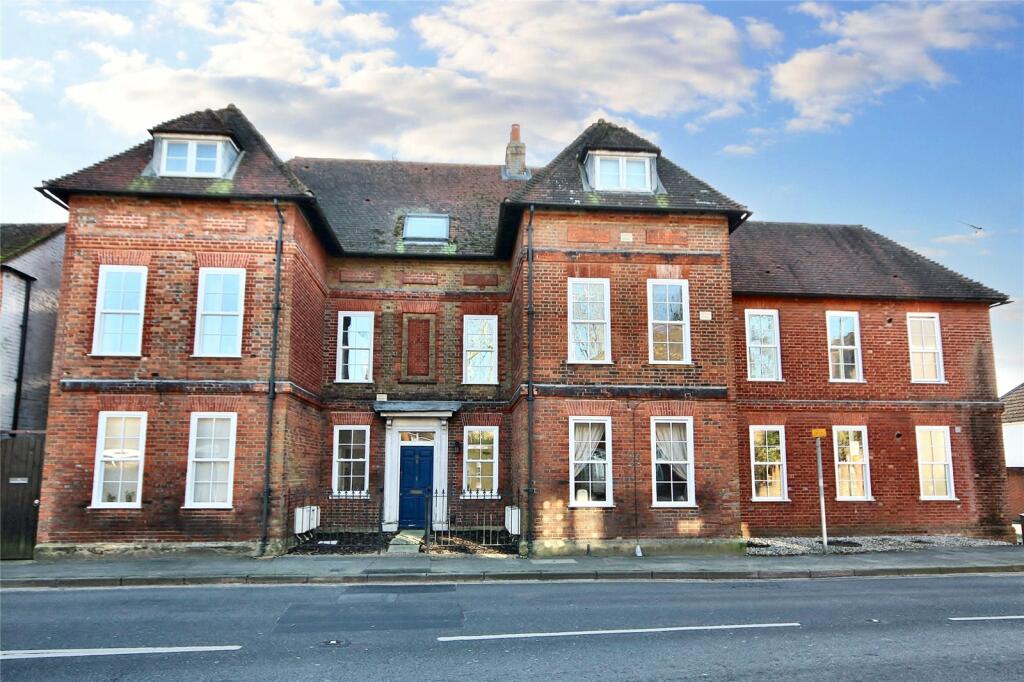 2 bedroom apartment for sale in High Street, Old Woking, Woking, Surrey, GU22