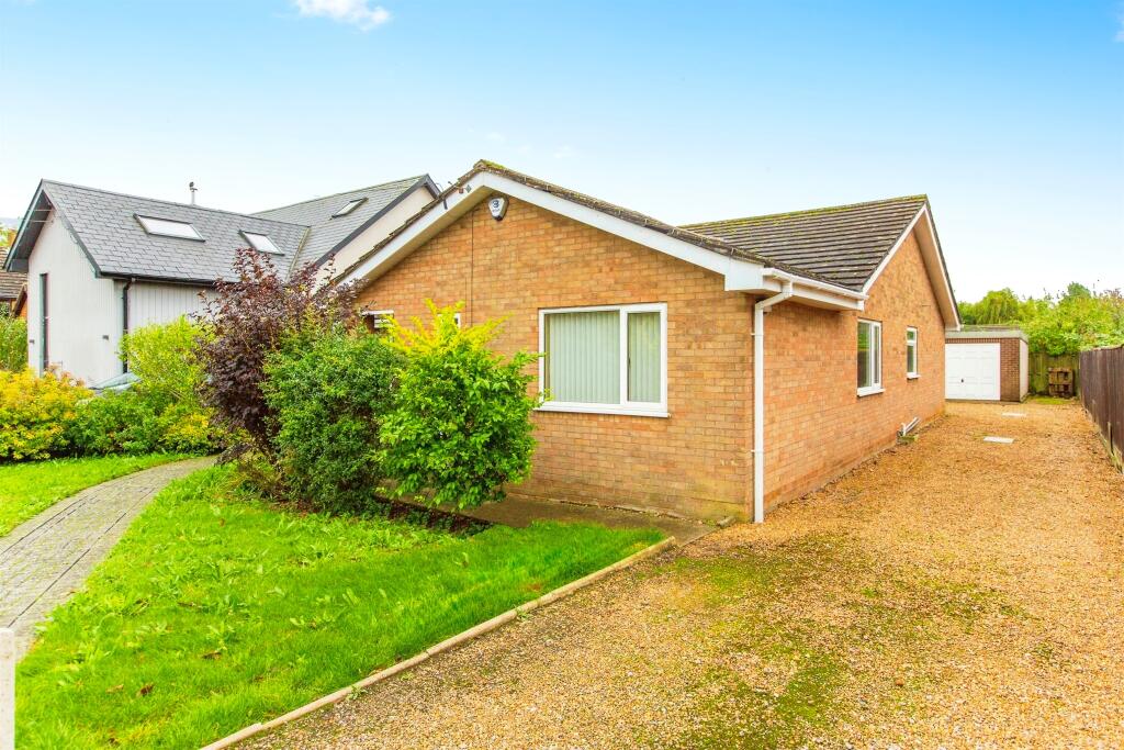 Main image of property: West Drive, Highfields Caldecote, Cambridge