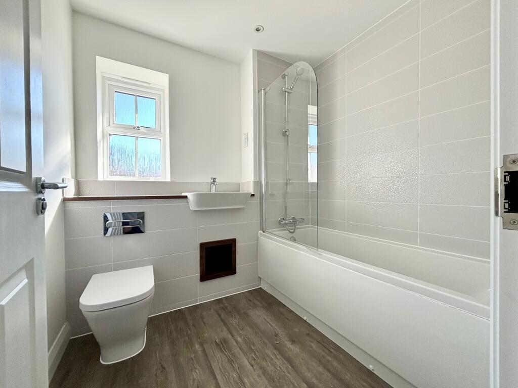 Additional property image - Grafton  End, Highfields Caldecote, Cambridge