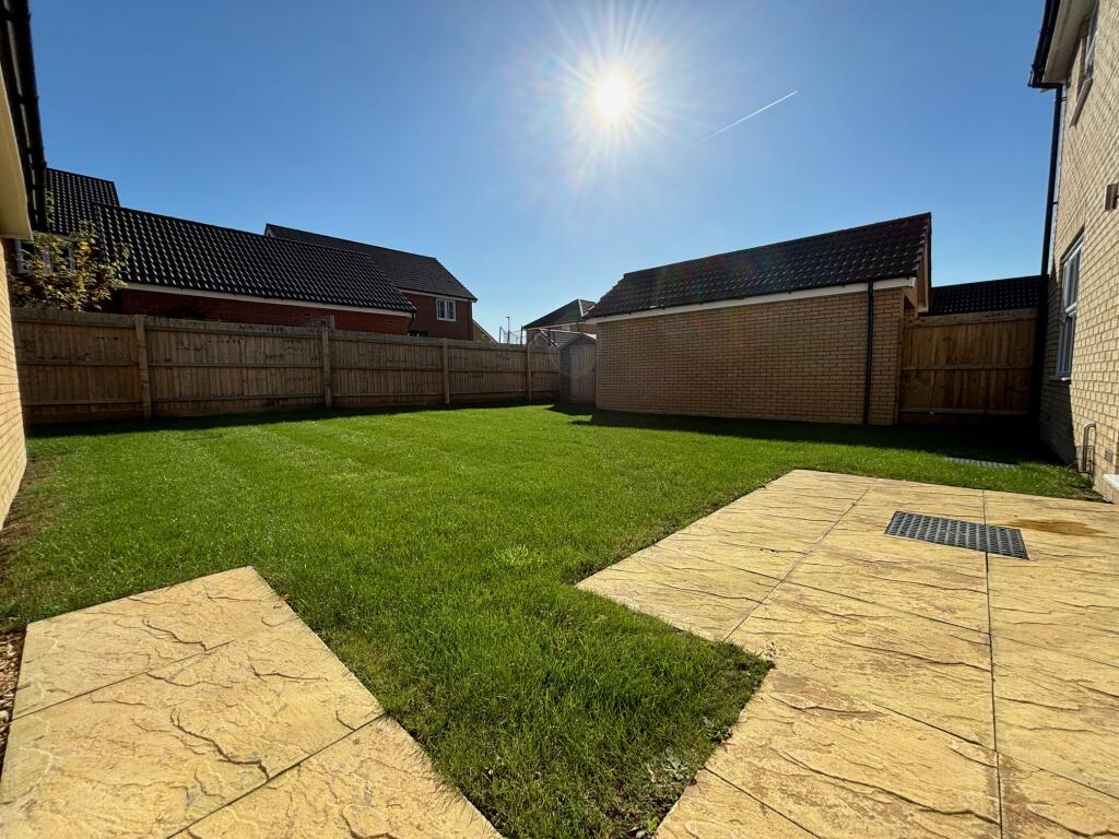 Additional property image - Grafton  End, Highfields Caldecote, Cambridge