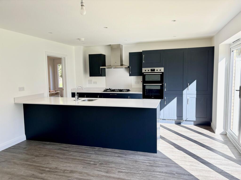 Additional property image - Grafton  End, Highfields Caldecote, Cambridge