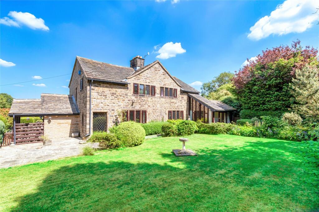 3 bedroom detached house for sale in Moor Lane, Burley Woodhead, Ilkley