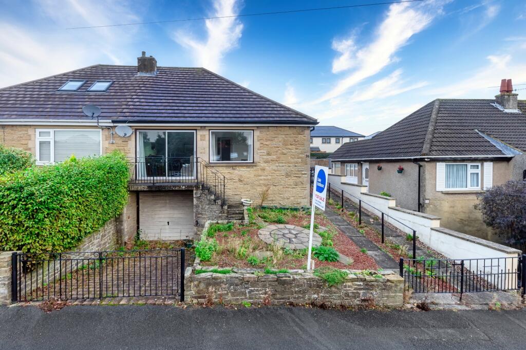 3 bedroom bungalow for sale in Moor Park Drive, Addingham, Ilkley, West