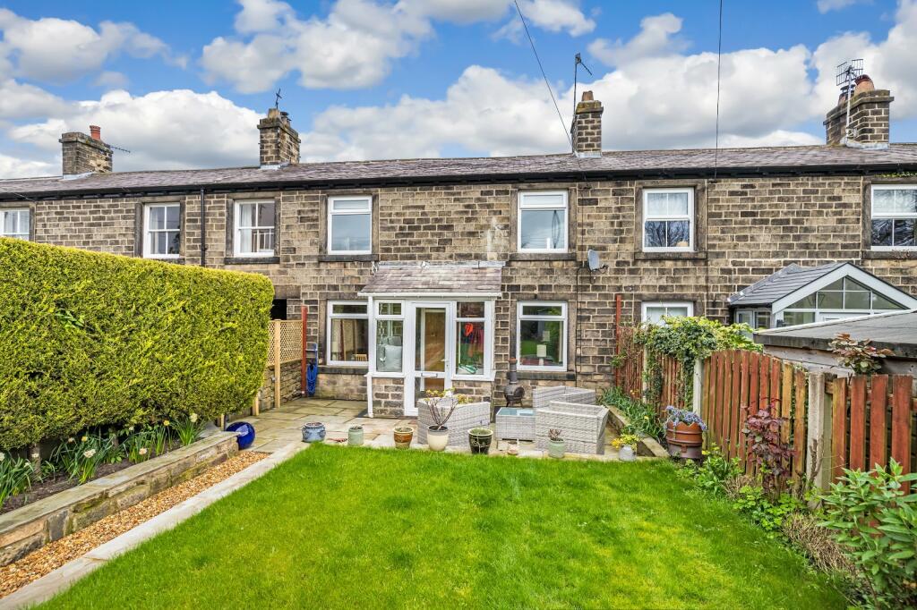 2 bedroom terraced house for sale in Main Street, Burley in Wharfedale
