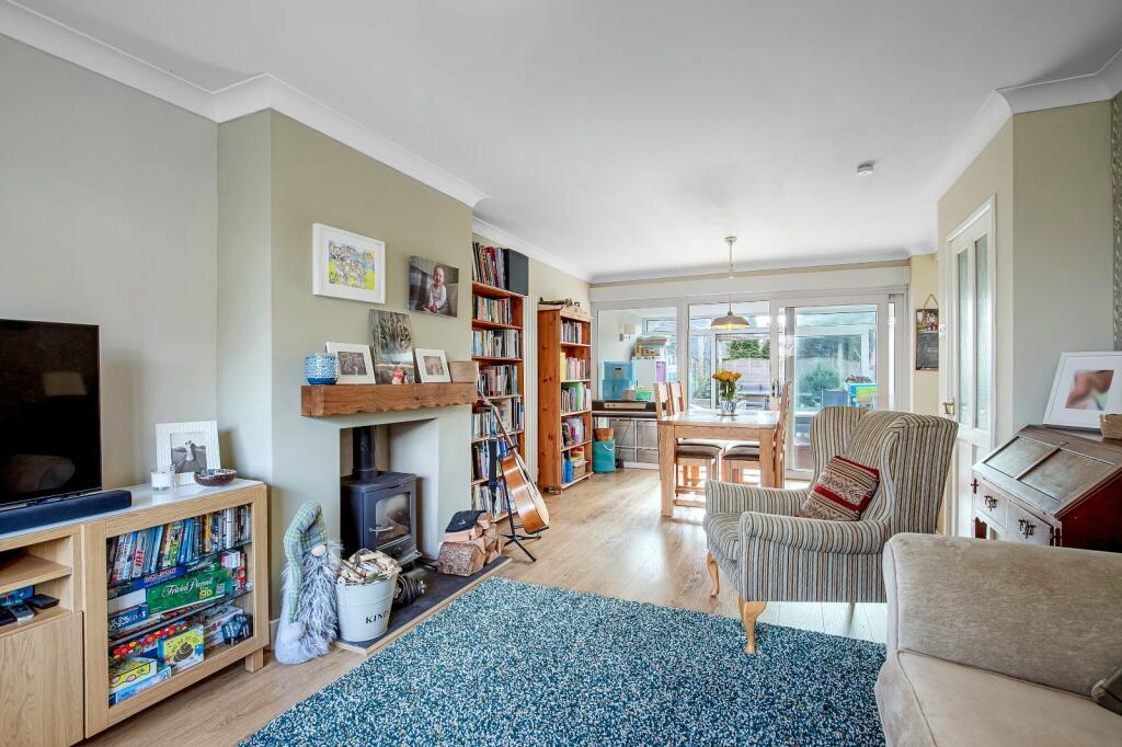 3 bedroom semidetached house for sale in Holme Grove, Burley In