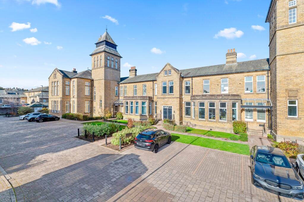 Main image of property: Clifford Drive, Menston, Ilkley, West Yorkshire, LS29