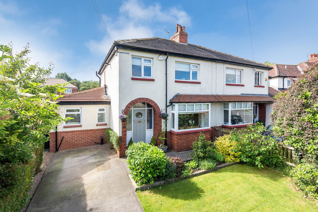 4 bedroom semidetached house for sale in Endor Crescent, Burley In