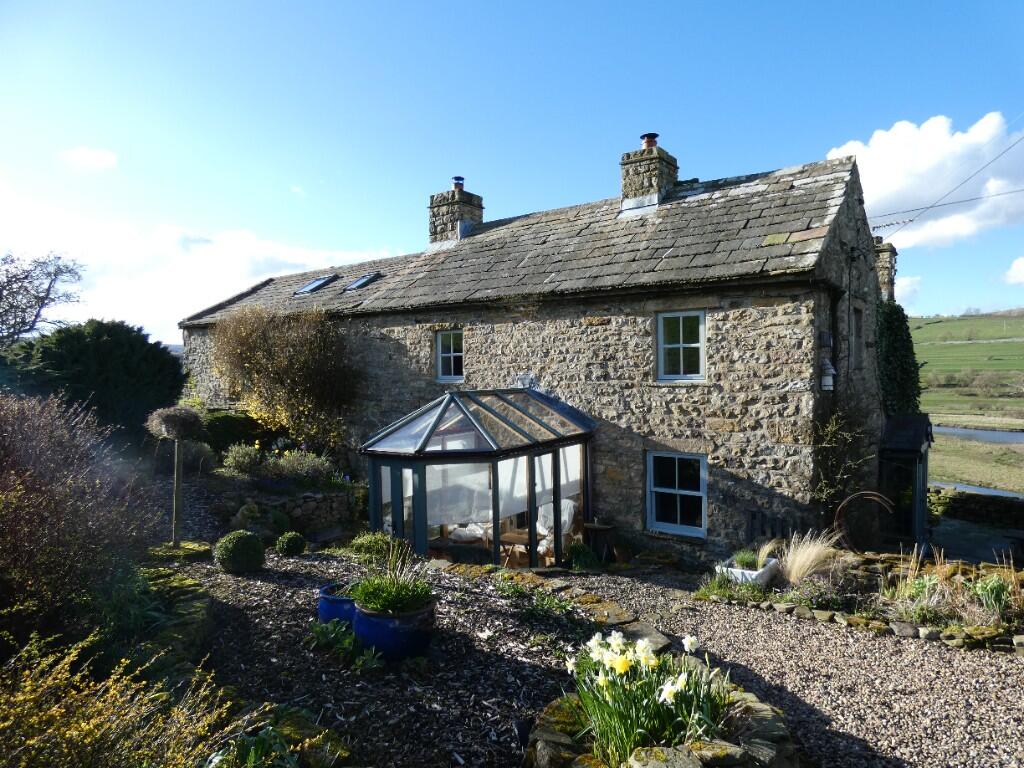 Main image of property: Whitbecks, Harkerside, Reeth, Swaledale