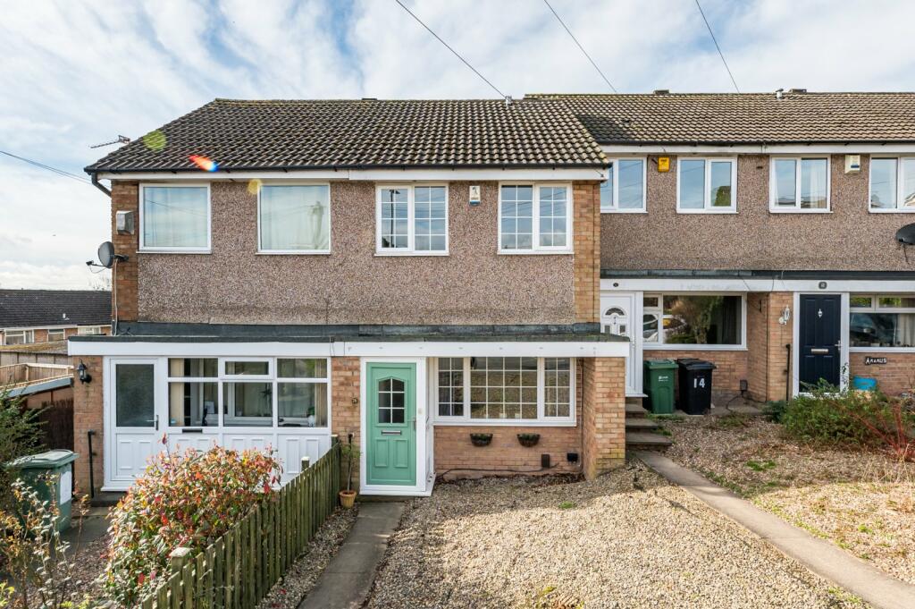 2 bedroom terraced house for sale in Woodlea Road, Yeadon, Leeds, West