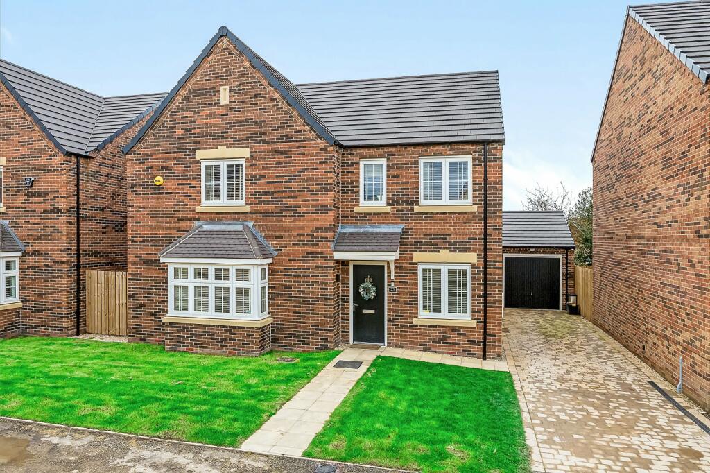 4 bedroom detached house for sale in Hillside View, Menston, Ilkley