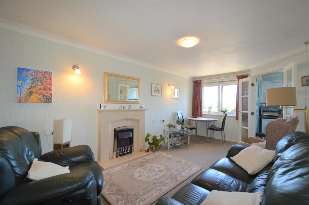 2 bedroom flat for sale in Dacre Street, Morpeth, NE61
