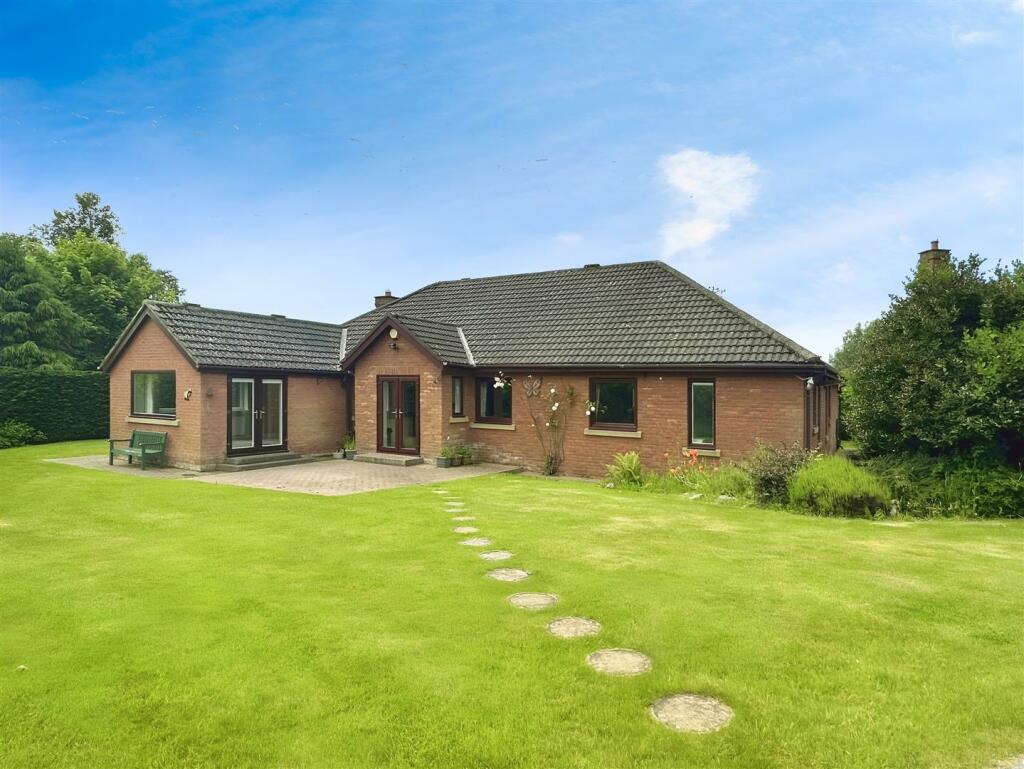 3 bedroom detached bungalow for sale in The Orchard, Hepscott, Morpeth
