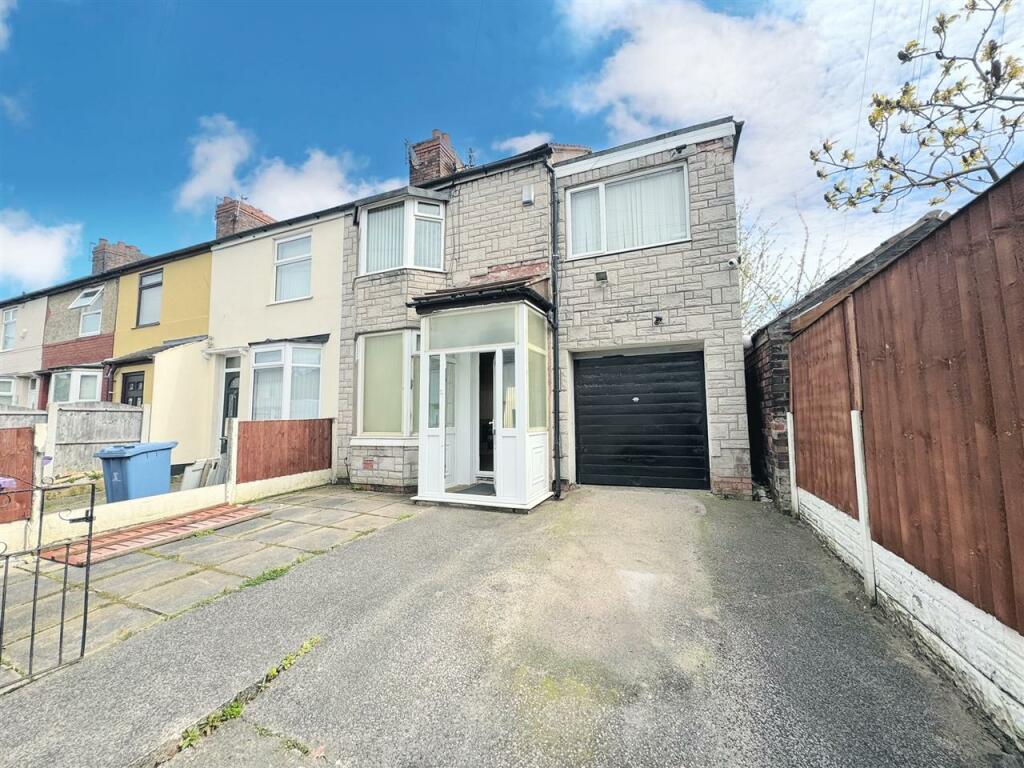 3 bedroom terraced house for sale in Torrisholme Road, Walton