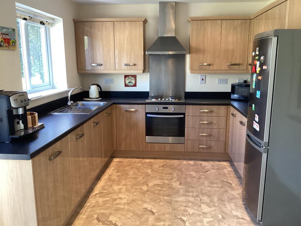 Main image of property: Ponc Y Rhedyn, Benllech, Tyn-Y-Gongl