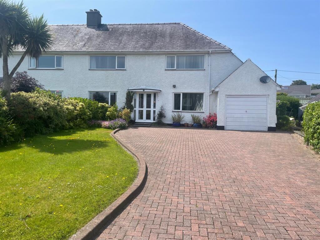 Main image of property: Garreglwyd, Benllech, Tyn-Y-Gongl