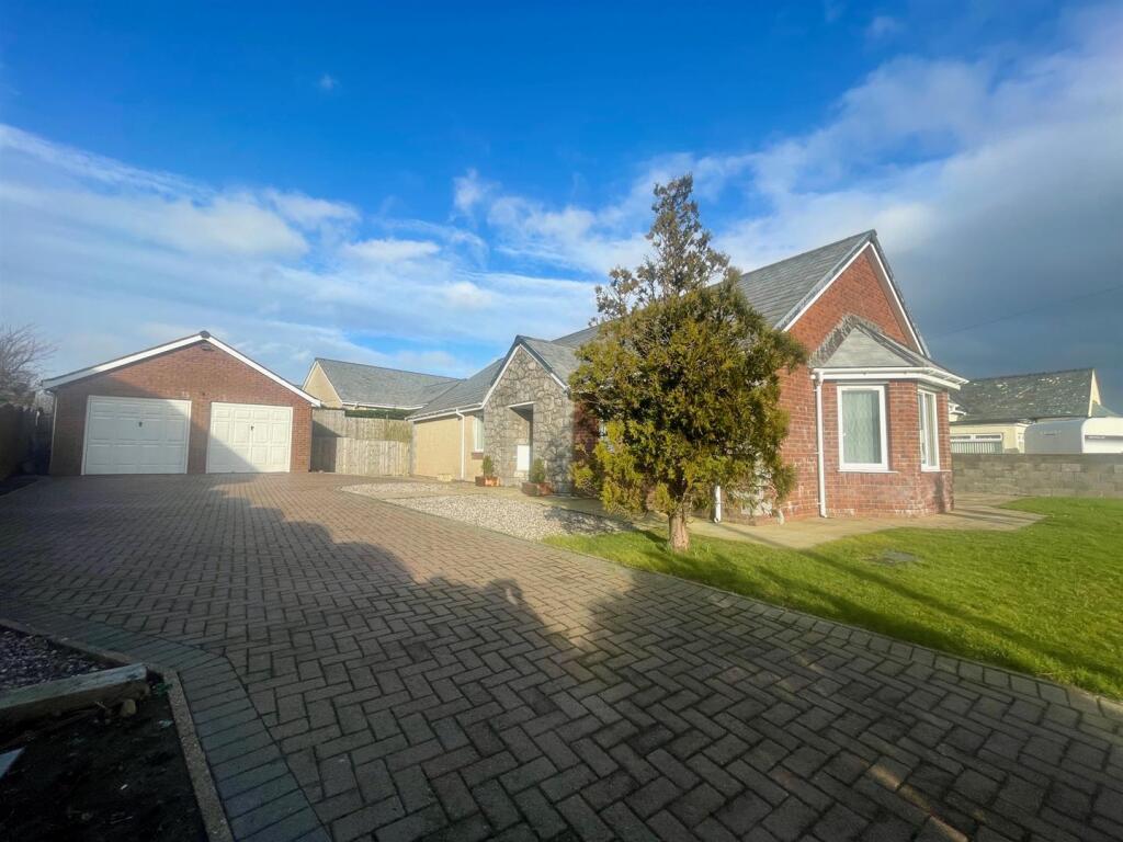 Main image of property: Ffordd Caergybi, Cemaes Bay