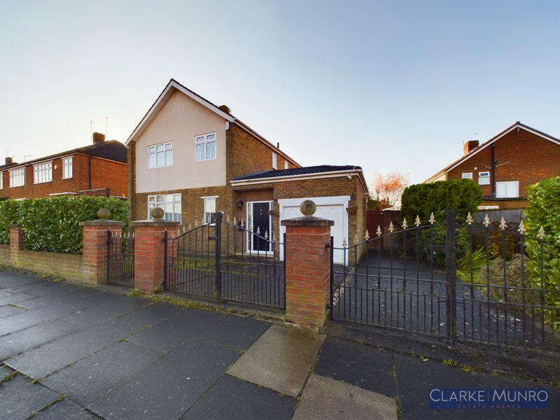 4 bedroom detached house for sale in Acklam Road, Middlesbrough, TS5